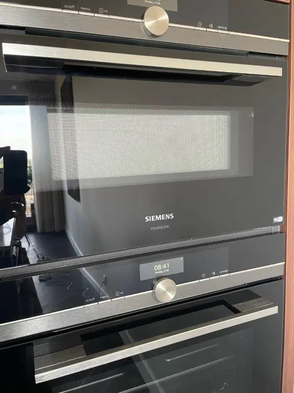 Oven en stoomoven van Siemens geplaatst vervangservice.